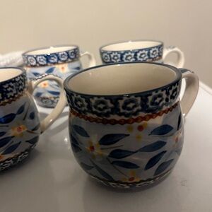 Elegant Blue and White Patterned Bowl
